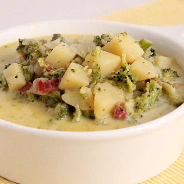 Cheesy Broccoli and Potato Soup
