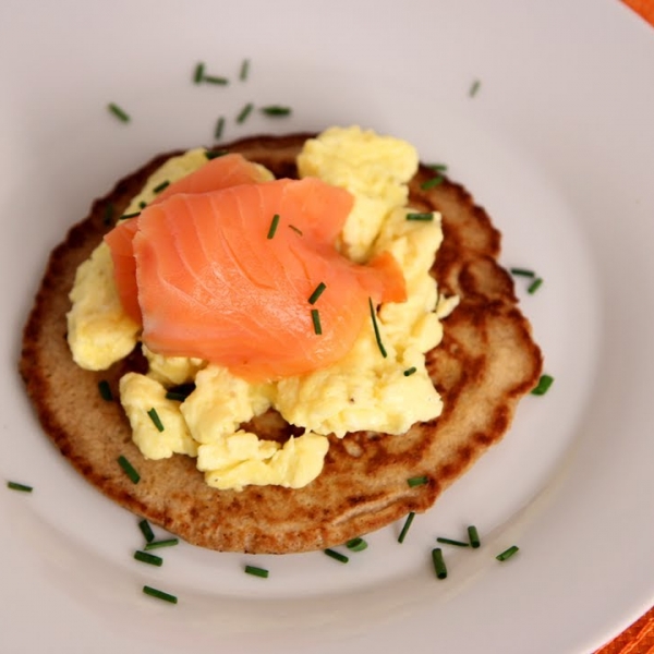 Blinis with Smoked Salmon and Scrambled Eggs