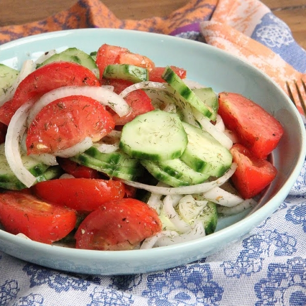 Easy Tomato And Cucumber Salad