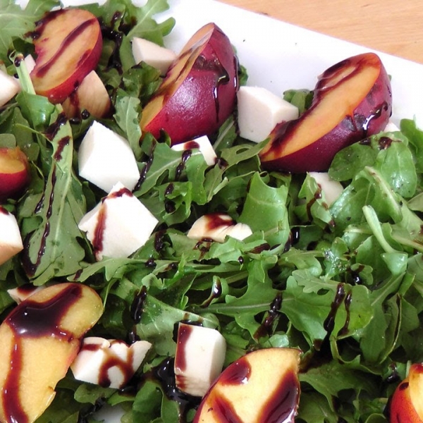 Grilled Peach and Smoked Mozzarella Salad