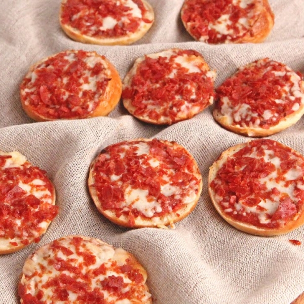 Mini Bagel Pizzas