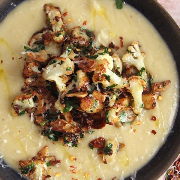 Potato Cauliflower and Leek Soup